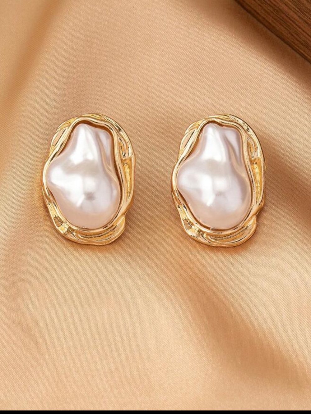 Baroque Pearl Gold-Frame Statement Earrings - Picture 3 of 6